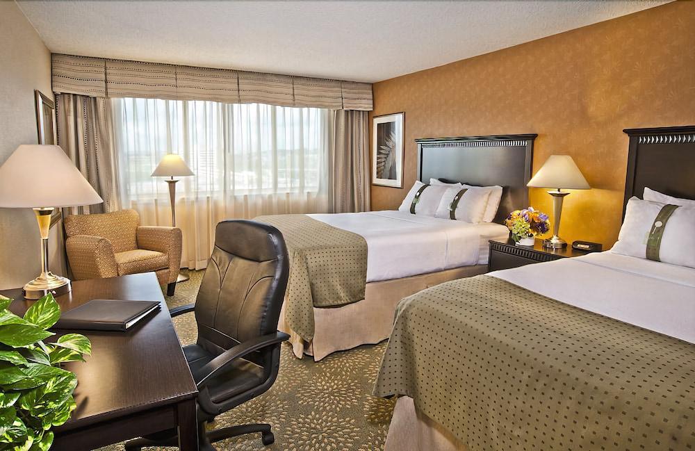 Holiday Inn Alexandria At Carlyle By Ihg Exterior foto
