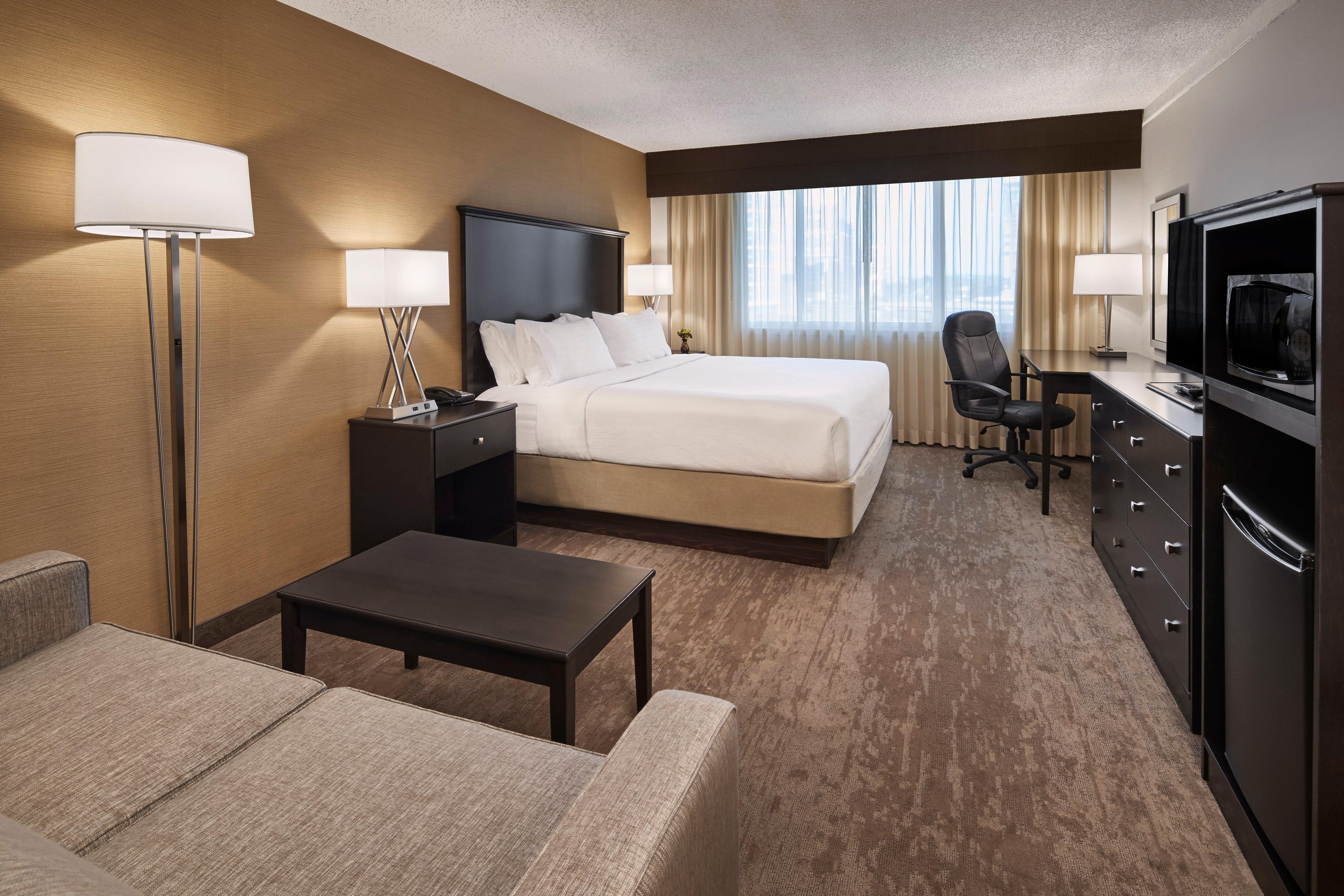 Holiday Inn Alexandria At Carlyle By Ihg Exterior foto